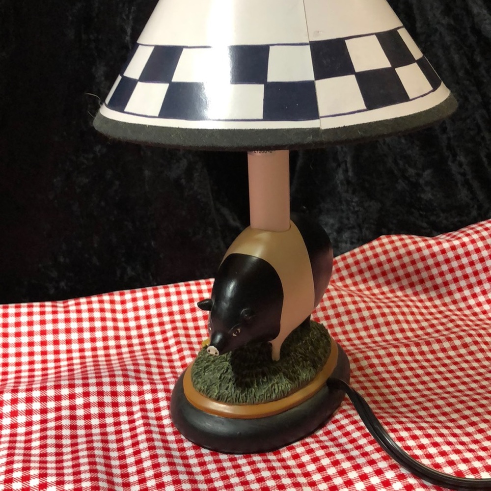 Warren Kimble pig lamp